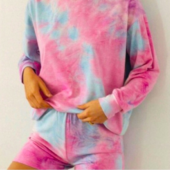 New!!! Pink Blue Tie Dye Lounge Set ! - Picture 3 of 7